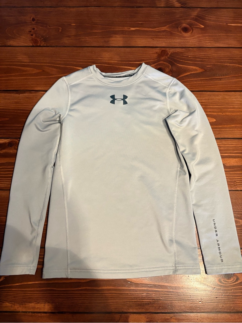 Under Armour Light Gray Long-Sleeve Performance Tee